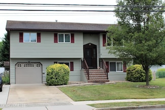 14 Allen Dr, Allentown, NJ 08501