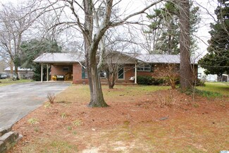 107 Ohio Ave SE, Hanceville, AL 35077