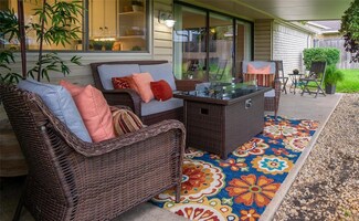 1626 Woodcrest Ln, Carrollton, TX 75006