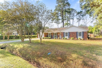 1711 Acres Dr, Beaufort, SC 29902