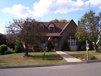 1211 Winthrop St, Archbald, PA 18403