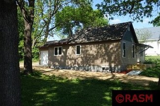 316 316 W Paquin St, Waterville, MN 56096