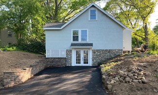 40 Lake Dr, South Hamilton, MA 01982