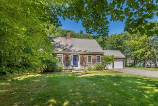19 Woodland Dr, Yarmouth, ME 04096