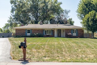 3955 Shadow Hill Ct, Greenwood, IN 46142