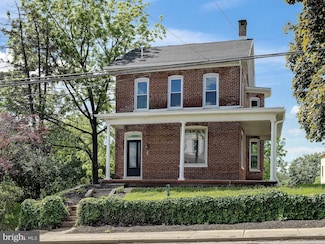 90 N Reamstown Rd, Stevens, PA 17578