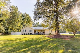 4880 Sherman Allen Rd, Gainesville, GA 30507