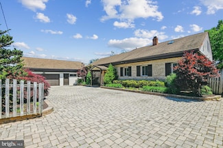 3689 1st Ave, Edgewater, MD 21037