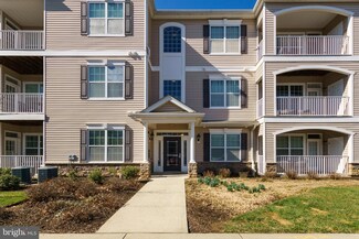 824 Timberlake Dr, Trenton, NJ 08618