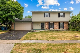 6814 Locustview Dr, Dayton, OH 45424