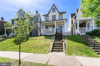 362 1st Ave, Phoenixville, PA 19460