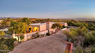 3920 E Corte de La Granja, Tucson, AZ 85718