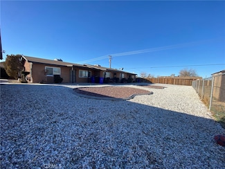 21010 Sitting Bull Rd Unit 1, Apple Valley, CA 92308