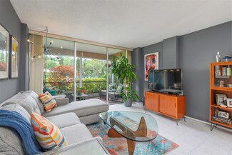 104 Royal Park Dr Unit 1D, Oakland Park, FL 33309