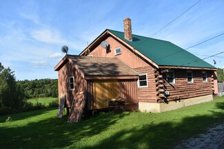 95 Powwow Ln, Brownington, VT 05860