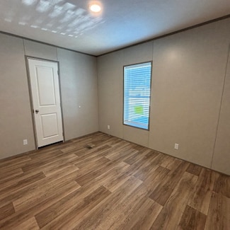 27 Crestwood Dr Unit 49, Middletown, IN 47356