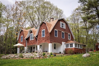 57 Dellenbaugh Rd, Pine Bush, NY 12566