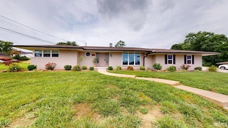 813 Dorbett St, Jasper, IN 47546