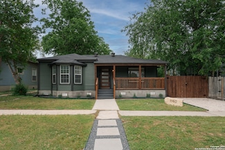 1140 W Agarita Ave, San Antonio, TX 78201
