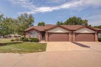 15 Eaglecrest Ct, Columbia, IL 62236