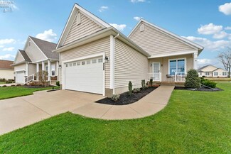 827 Lost Lake Rd, Port Clinton, OH 43452