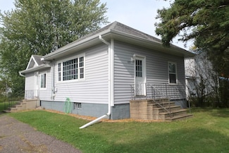 529 N 2nd St, Medford, WI 54451