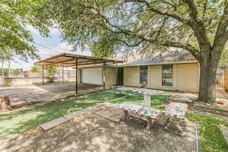 827 W 9th St, Dallas, TX 75208