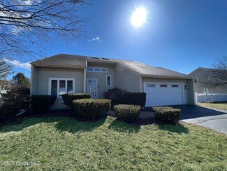 12 Cord Dr, Latham, NY 12110