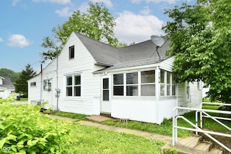 706 University Blvd, Anderson, IN 46012