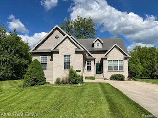 4440 Colby Ct, Burton, MI 48519
