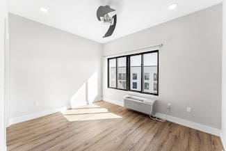 1 Flagship St Unit 418, Bayonne, NJ 07002