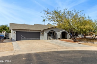 3061 W Betty Elyse Ln, Phoenix, AZ 85053