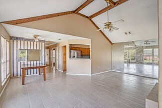 2423 Summer Place Dr, Arlington, TX 76014