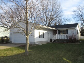 131 Saunders St, Dalzell, IL 61320