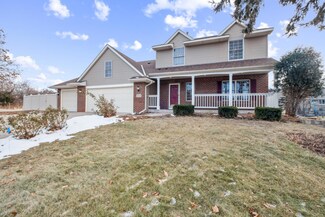 350 Lily Pond Ln, Saint Paul, MN 55127