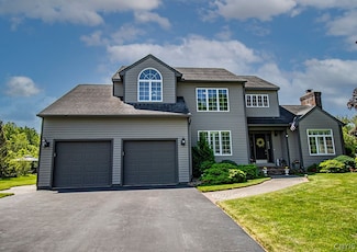 4786 Gretchen Cir, Syracuse, NY 13215
