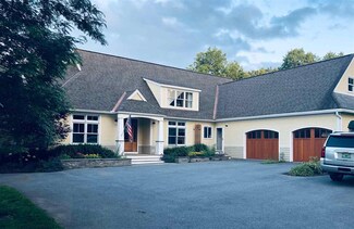 373 Maeck Farm Rd, Shelburne, VT 05482