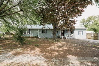 8045 Hickman Farm Rd, Wallops Island, VA 23337