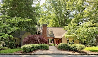 1756 Meadowbrook Dr, Winston Salem, NC 27104