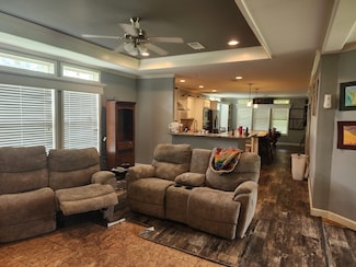 2984 Johnson Ln, Madisonville, TX 77864