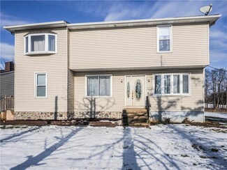 2435 Crest St, Coplay, PA 18037