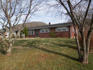 191 Willow Ave, Pennington Gap, VA 24277