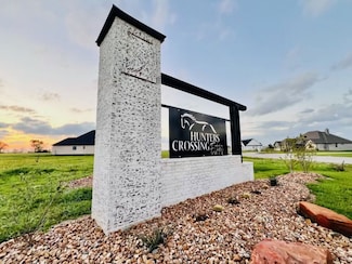 6502 Scenic View Trail, Bryan, TX 77808