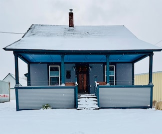 11 First Ave, Barton, VT 05860