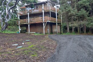 12791 NW Raspberry Ln, Seal Rock, OR 97376