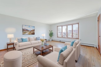 416 7th St, Fairview, NJ 07022