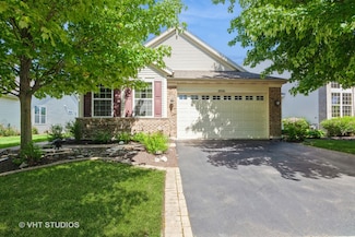 2026 Highbury Ln, Aurora, IL 60502