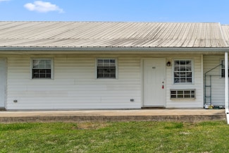 308 Thompsonville Ln, Oak Grove, KY 42262