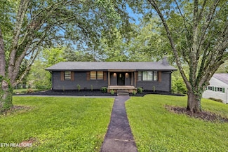 328 Liveoak Dr, Knoxville, TN 37920