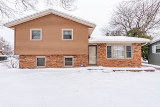 4004 Gregory Dr, Zion, IL 60099